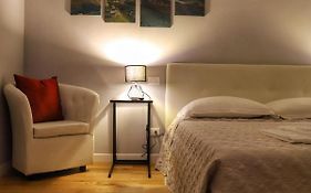Cavour Home